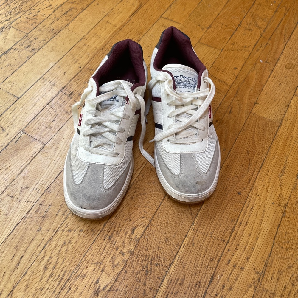 Levi's White and Burgundy Sneakers